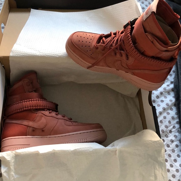 nike air force 1 womens peach